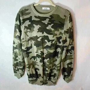BELINDA WOMENS‎ GREEN CAMO CREWNECK LONG SLEEVE SWEATER/TOP SIZE MEDIUM